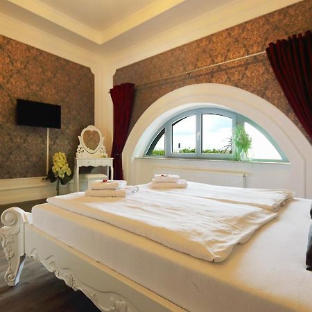 Elbzollhaus Dessau Otel Dış mekan fotoğraf