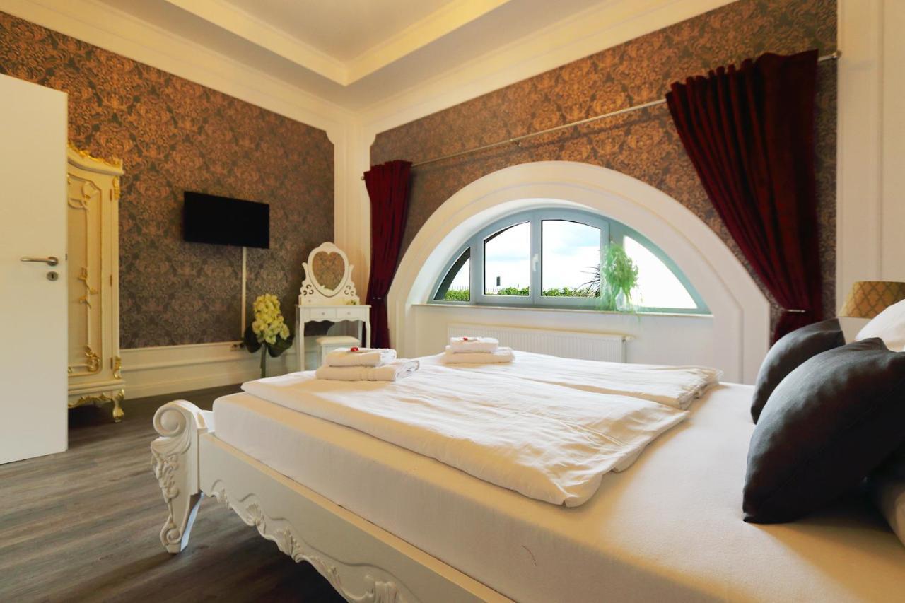 Elbzollhaus Dessau Otel Dış mekan fotoğraf