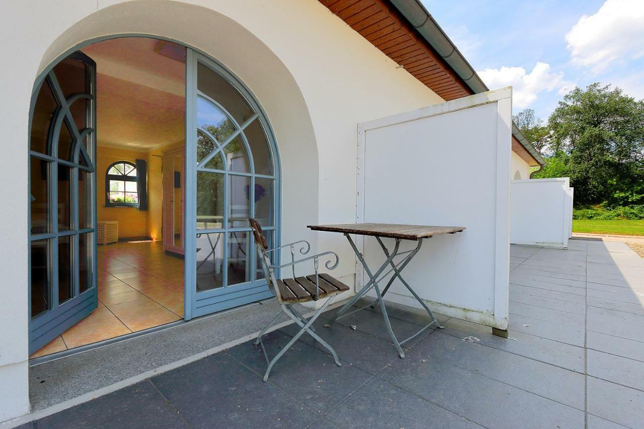 Elbzollhaus Dessau Otel Dış mekan fotoğraf