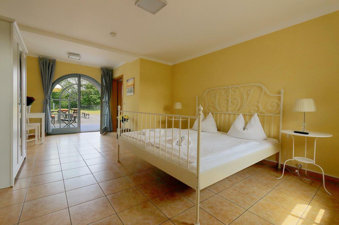Elbzollhaus Dessau Otel Dış mekan fotoğraf